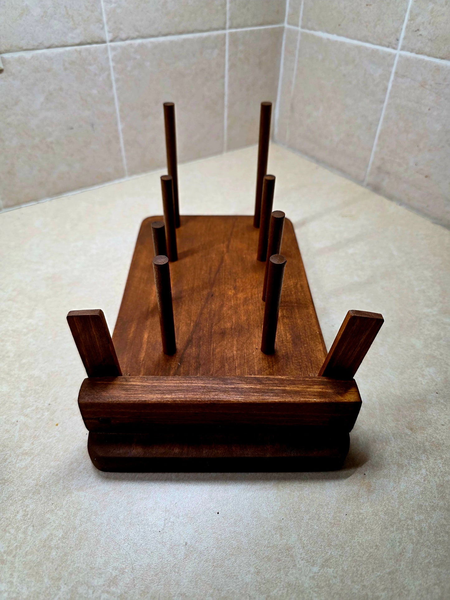 "Rookie," The Cutting board organizer