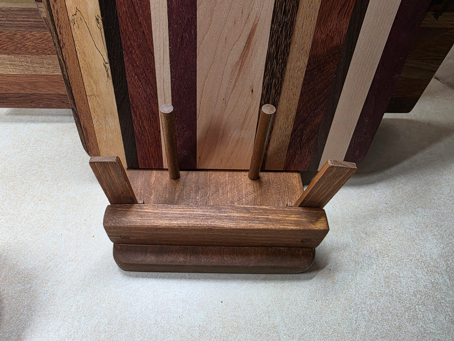 "Rookie," The Cutting board organizer